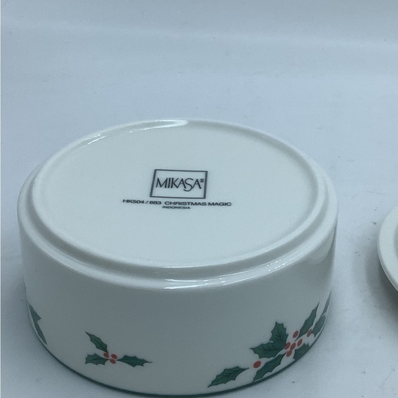Mikasa Christmas Magic Ceramic Trinket Box - Picture 6 of 8